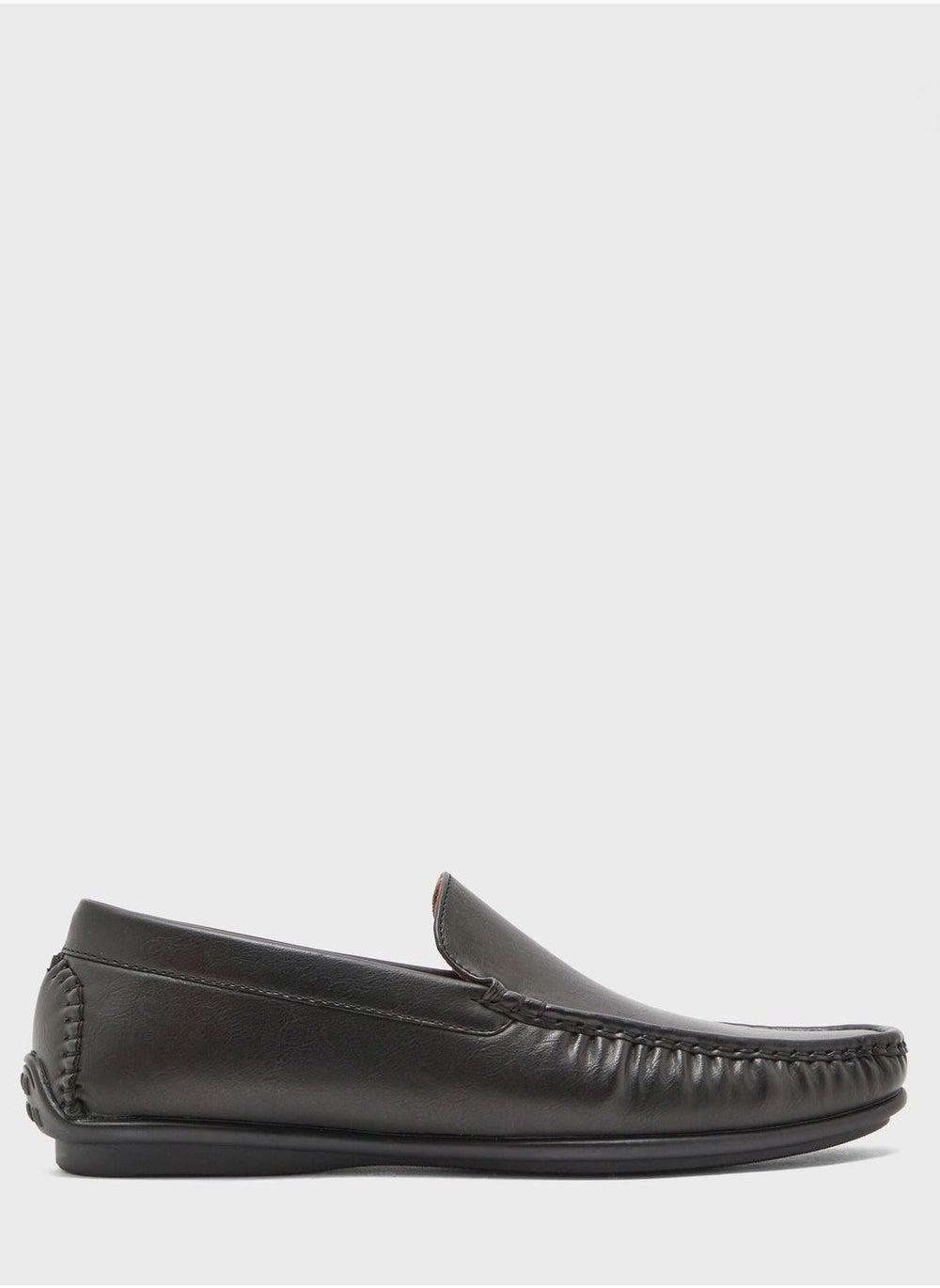 Elegant Classic Moccasins 1058 0118: Timeless Comfort - Image 1