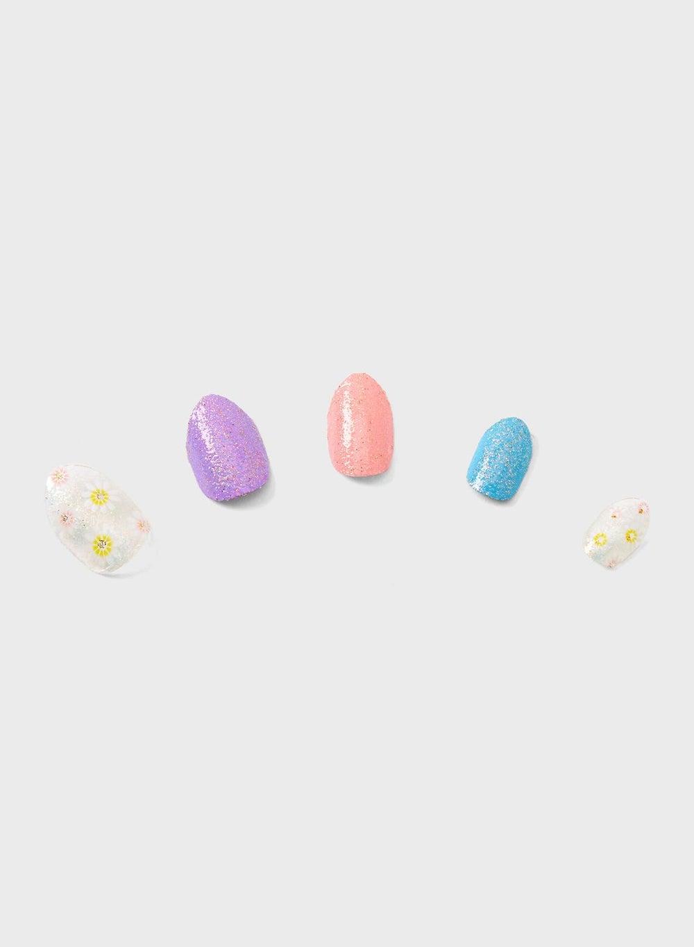 Elegant Multi Flower Faux Nail Art Set Cl31374 - Image 1