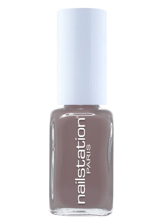Glossy Basalte Nail Polish: Chic & Long-Lasting Shine - Image 1