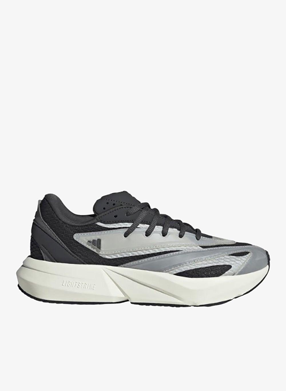 Lightblaze Low Top Shoes - Elegance Meets Comfort - Image 1