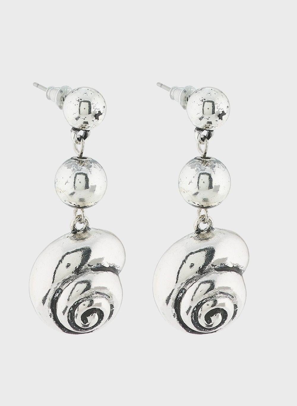 Ginger Shell Elegance: Chic Pendant Earrings for Women - Image 1