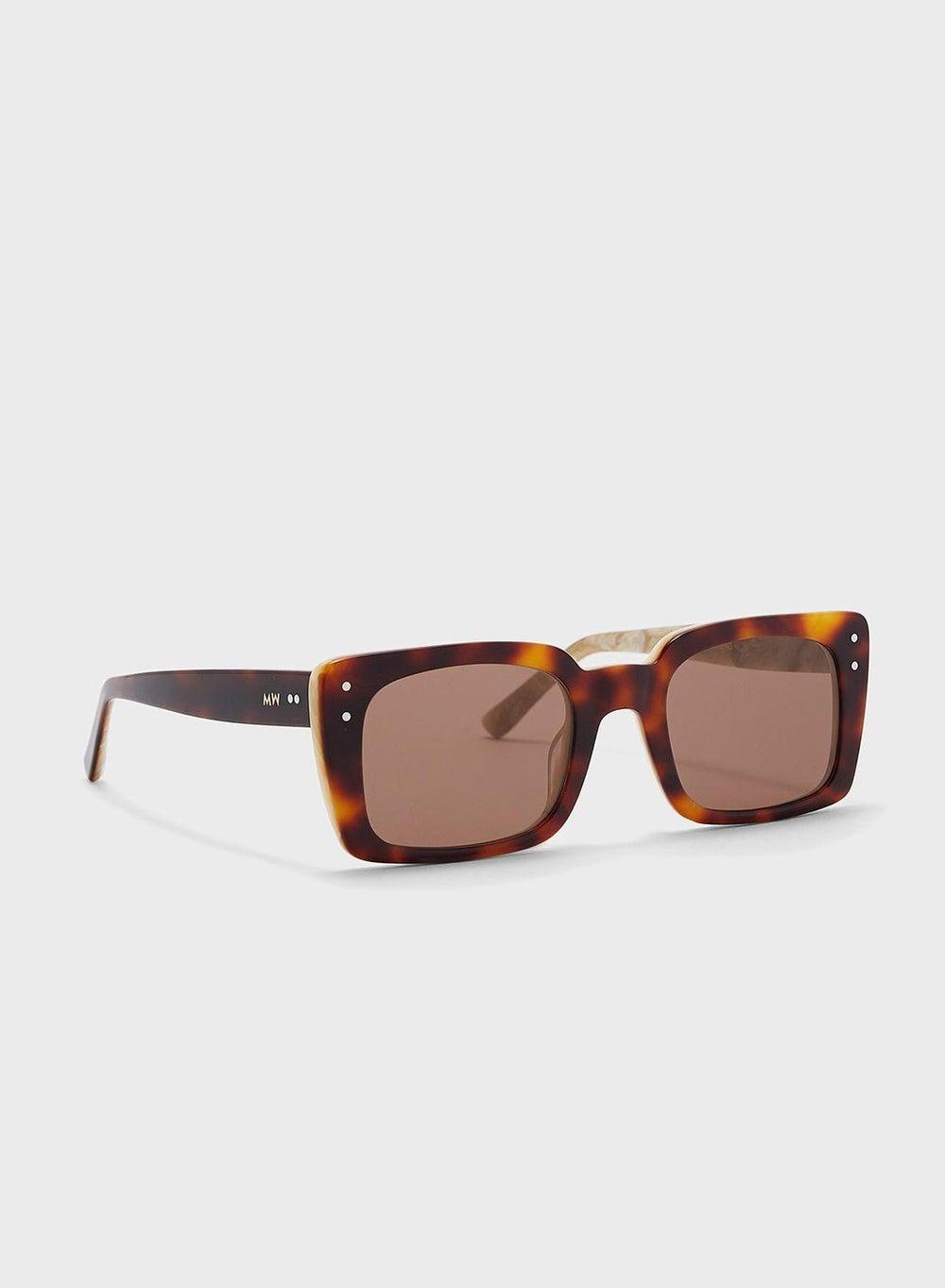 MESSYWEEKEND Anna Chic Sunglasses for Elegant Women - Image 1