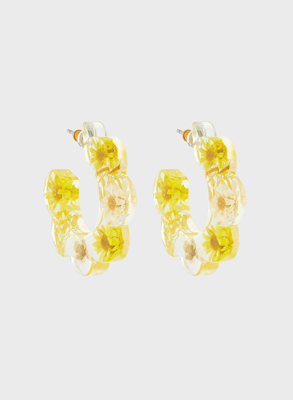 Ginger Daisy Delight - Floral Hoop Earrings - Image 1