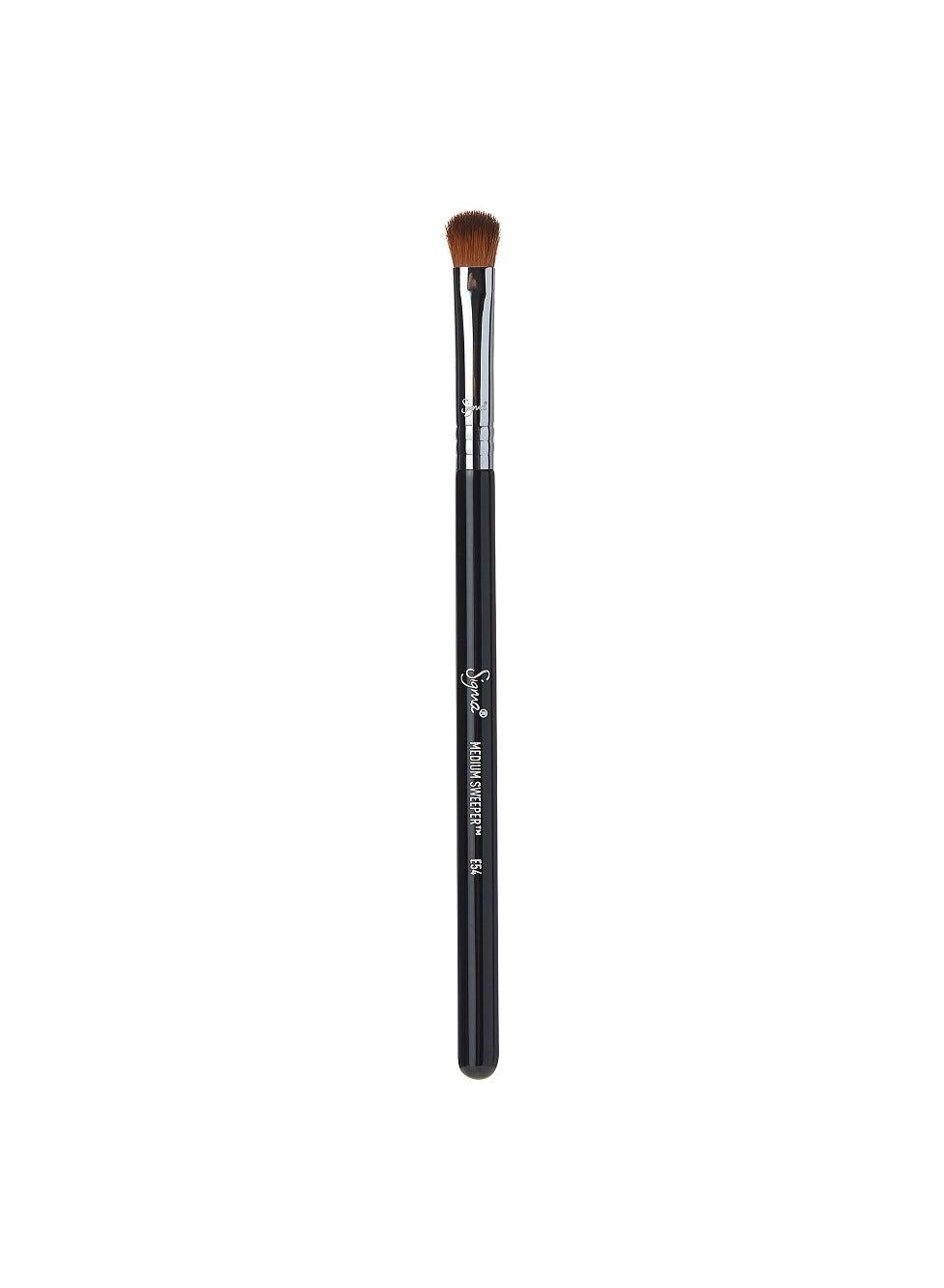 Beauty E54 Medium Sweep - Luxe Eyeshadow Brush - Image 1