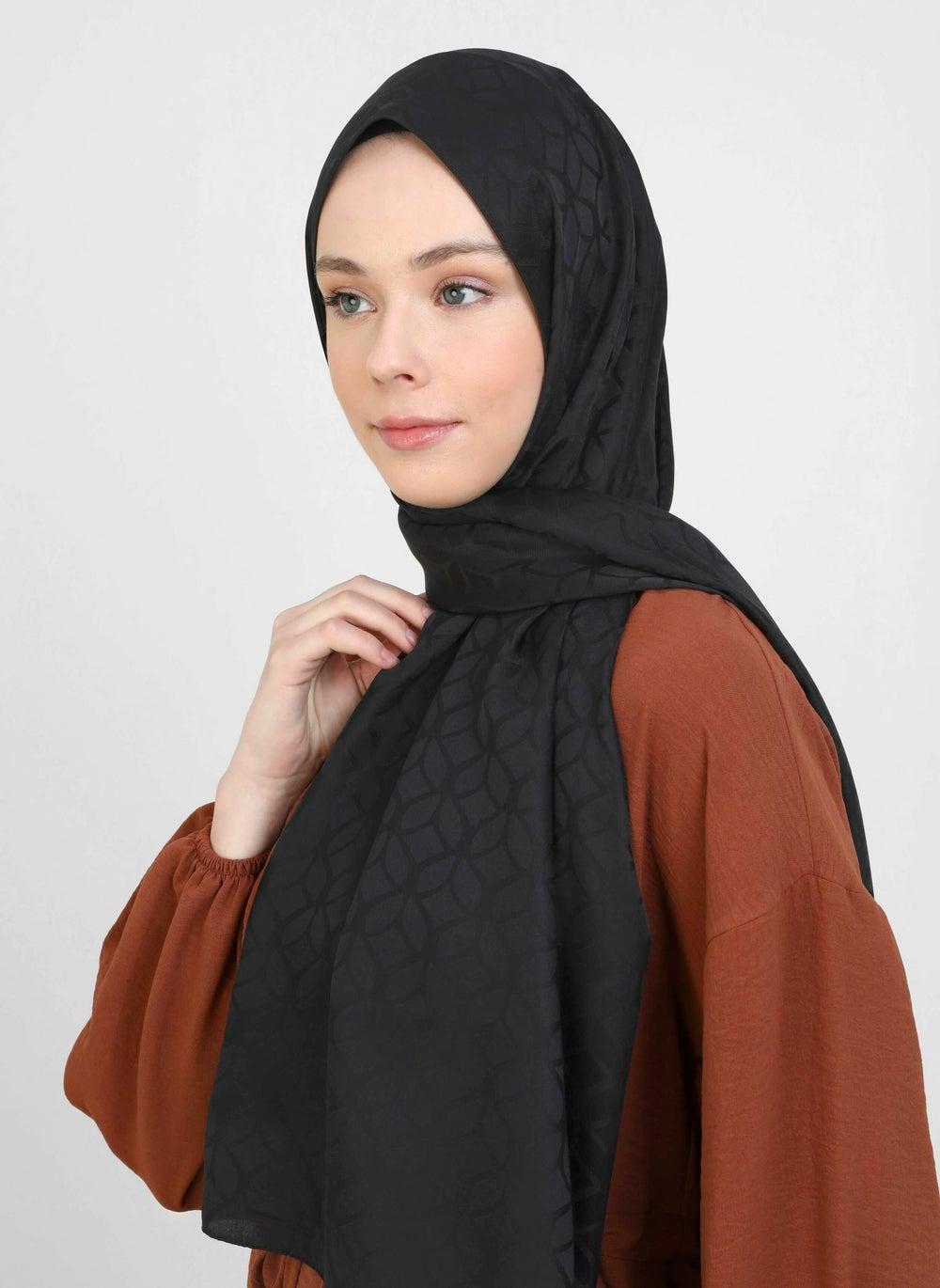 Tuva Shawl by Modanisa - Elegant Black Accessory for Women - Image 1