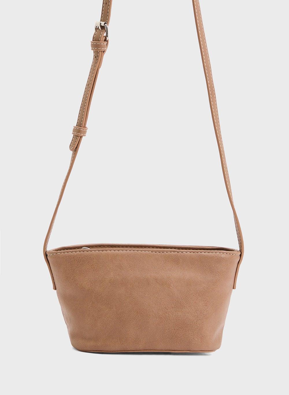 ELLA Premium Elegance: Chic Crossbody for Women - Image 1