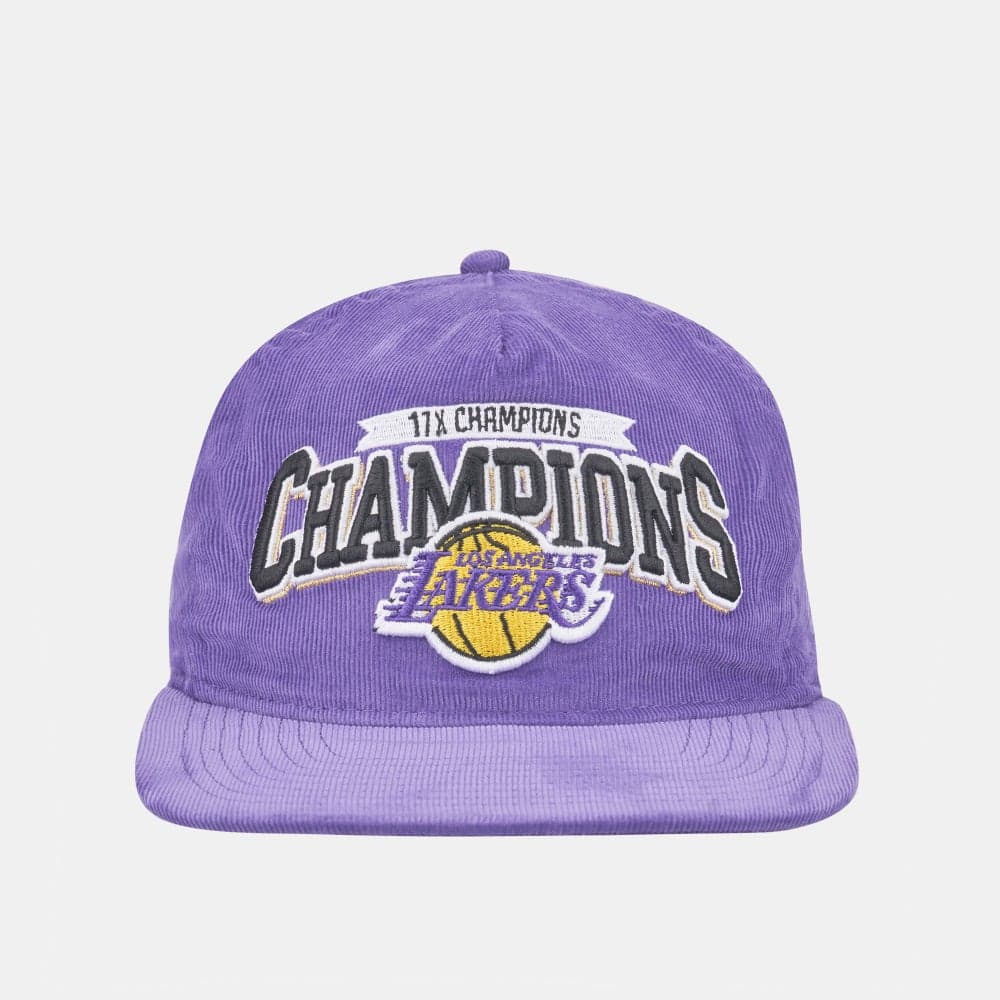 Los Angeles Lakers 17x Champions Snapback Golfer Cap - Image 1