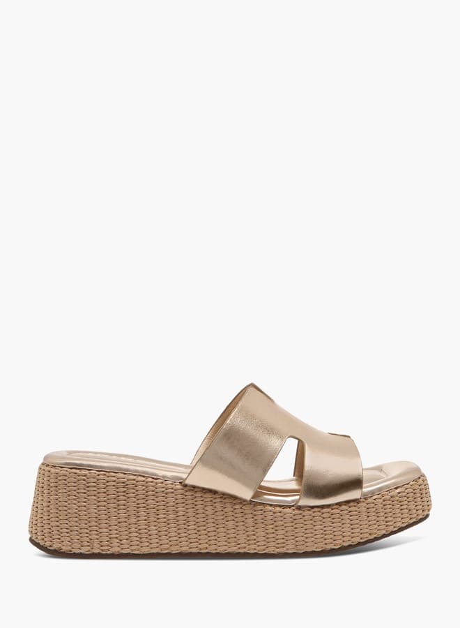 Elevated Elegance: Textured Flatform Sandals 6777110Gold - Image 1