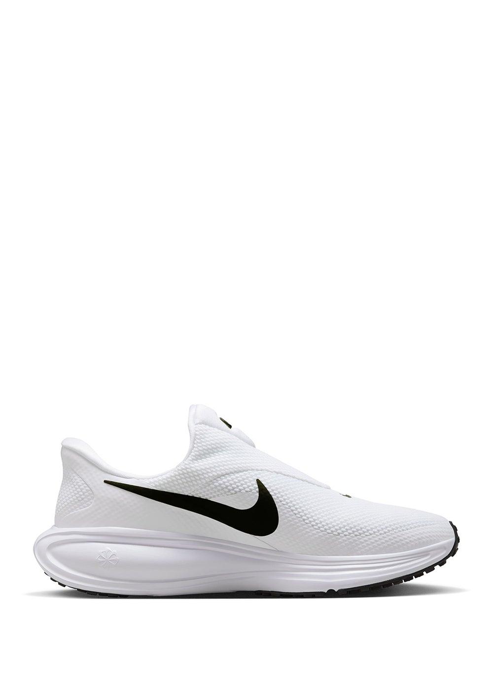 Nike Revolution 8 EasyOn HQ2414 100: Streamlined Performance - Image 1
