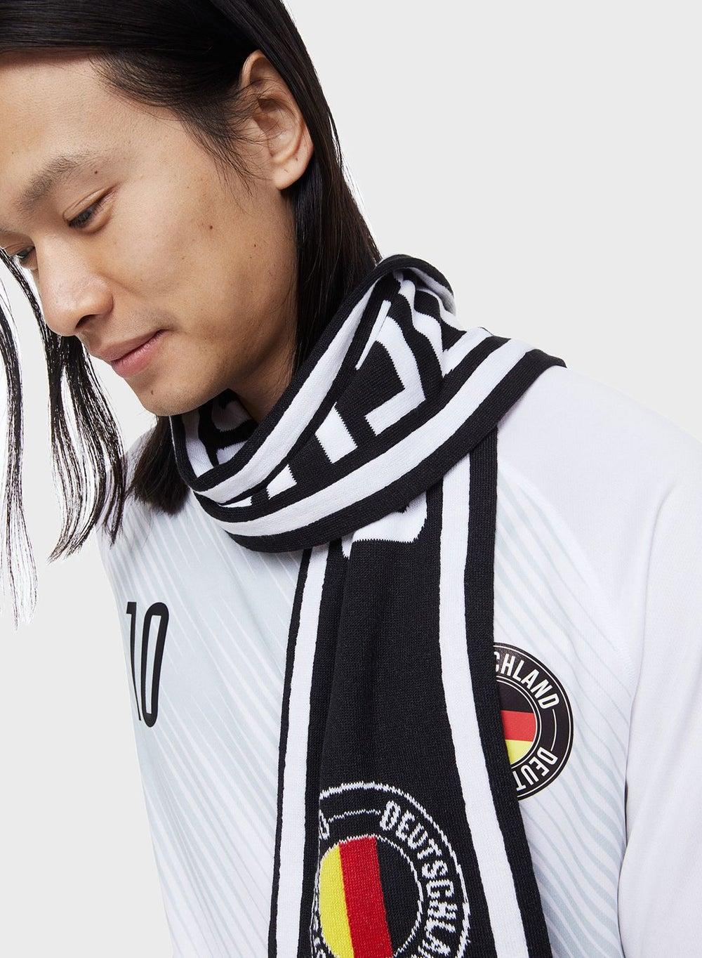 H&M Deutschland Men's Football Scarf - Stylish Support - Image 1