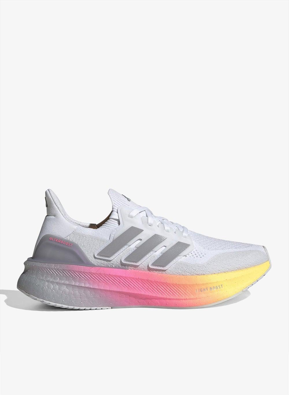 Ultraboost 5 Id8840 - Elegance Meets Endurance - Image 1
