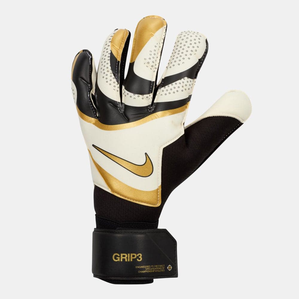 Nike Grip3 Goalkeeper Gloves: Enhanced Control & Comfort - Image 1