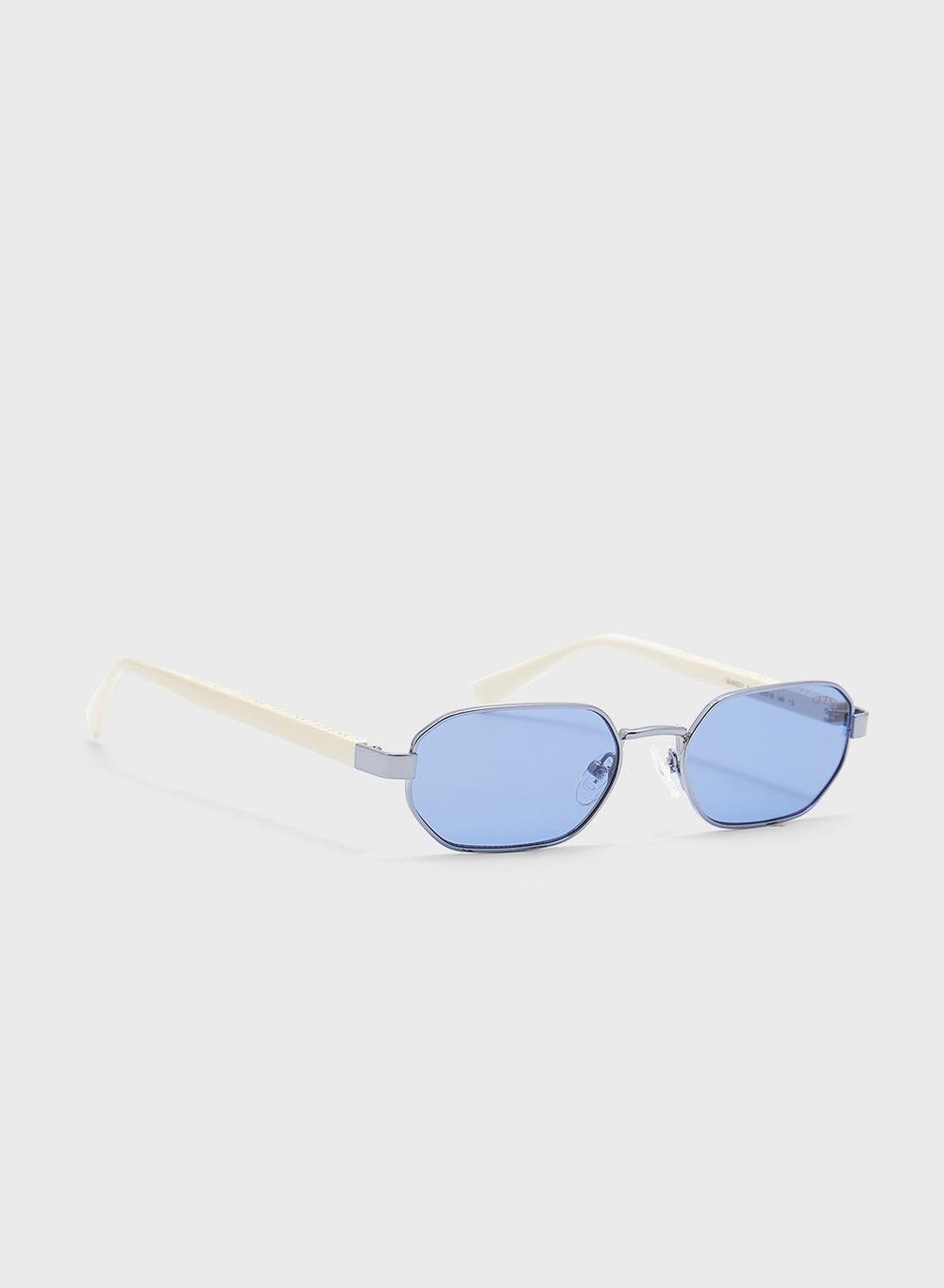 GUESS Gu0023184V53 Shape Sunglasses - Timeless Metal Frames for Men - Image 1