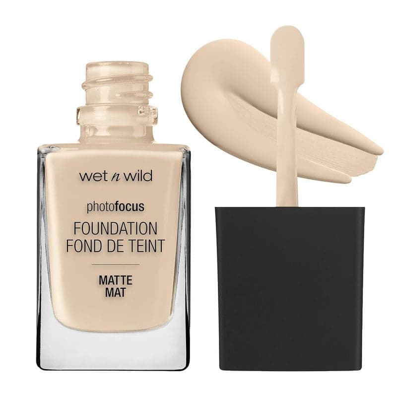 Wet N Wild Photo Focus Foundation Soft Ivory - Image 1