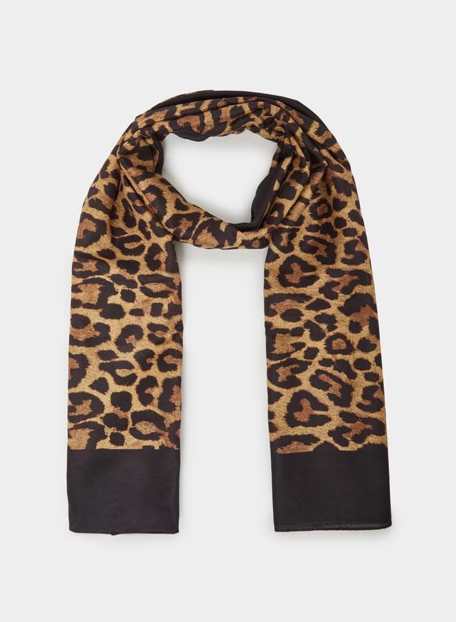 Elegant Leopard Print Square Scarf for Sophisticated Style - Image 1