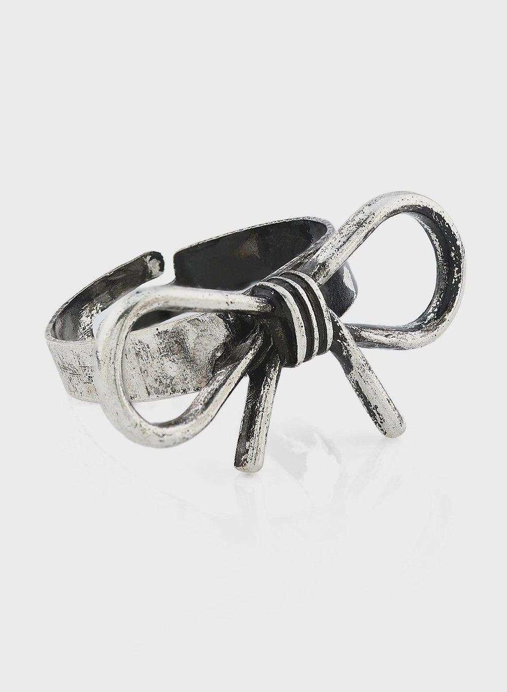 Ginger Bow Ring Elegance Meets Simplicity for Women - Image 1