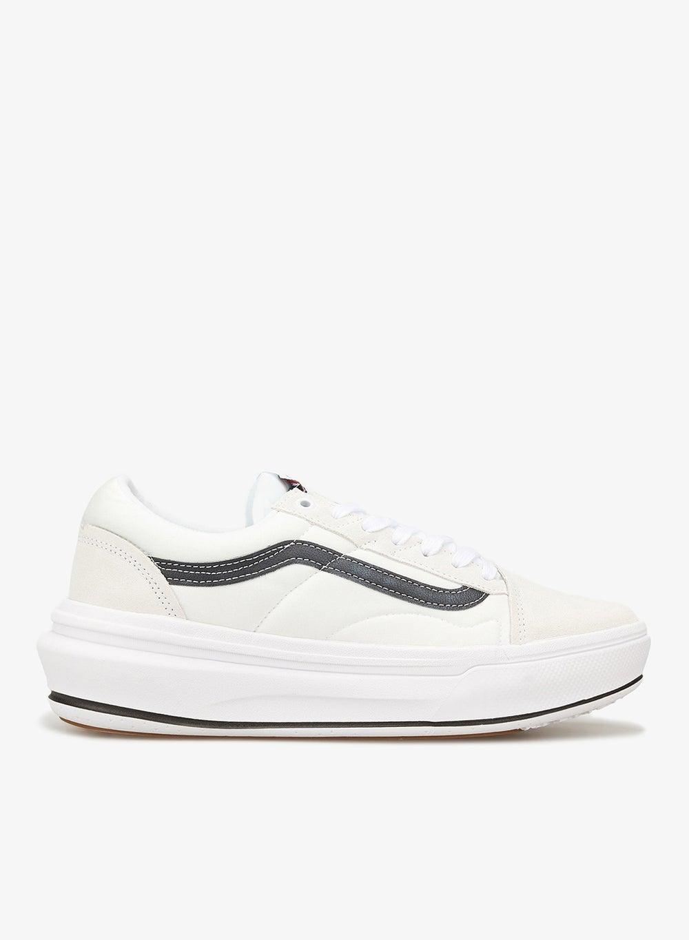 Old Skool Overt CC Unisex Sneaker: Elegance Meets Comfort - Image 1