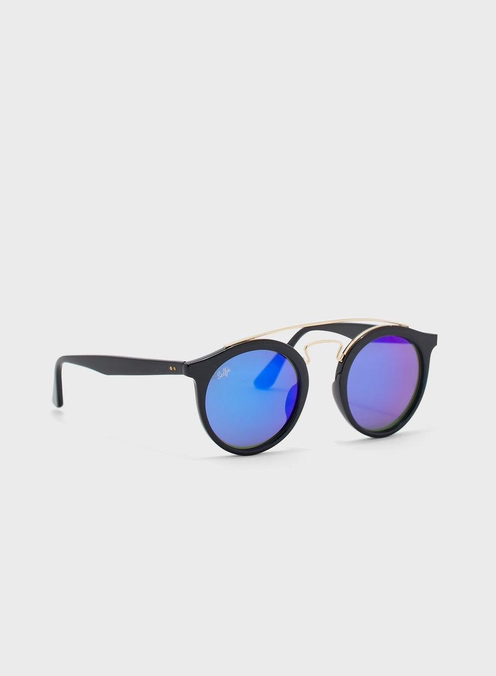 Selfie Chic Acetate Matte Round Women's Sunglasses - Image 1