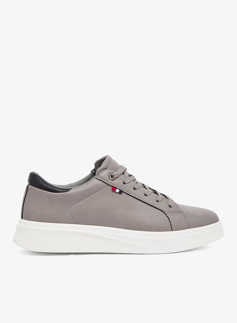 R016 Grey Essential Low-Top Smart Sneakers for Men - Image 1