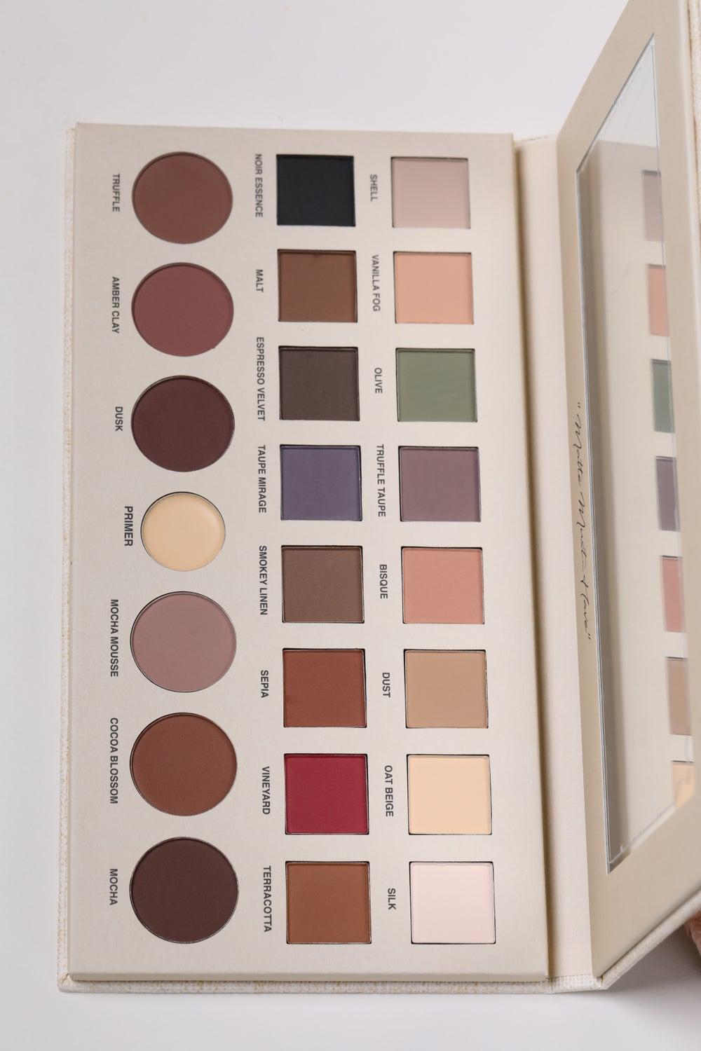 Essential Palette 111200216: Multi-Shade Eyeshadow - Image 1