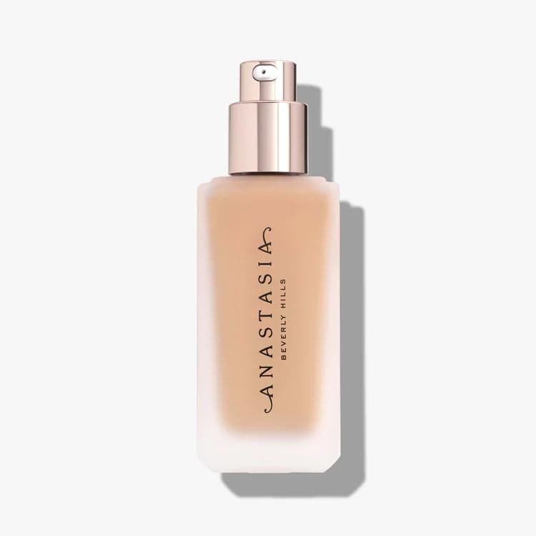 Impeccable 4N Matte Foundation - Precision Blurred Flawless Finish - Image 1