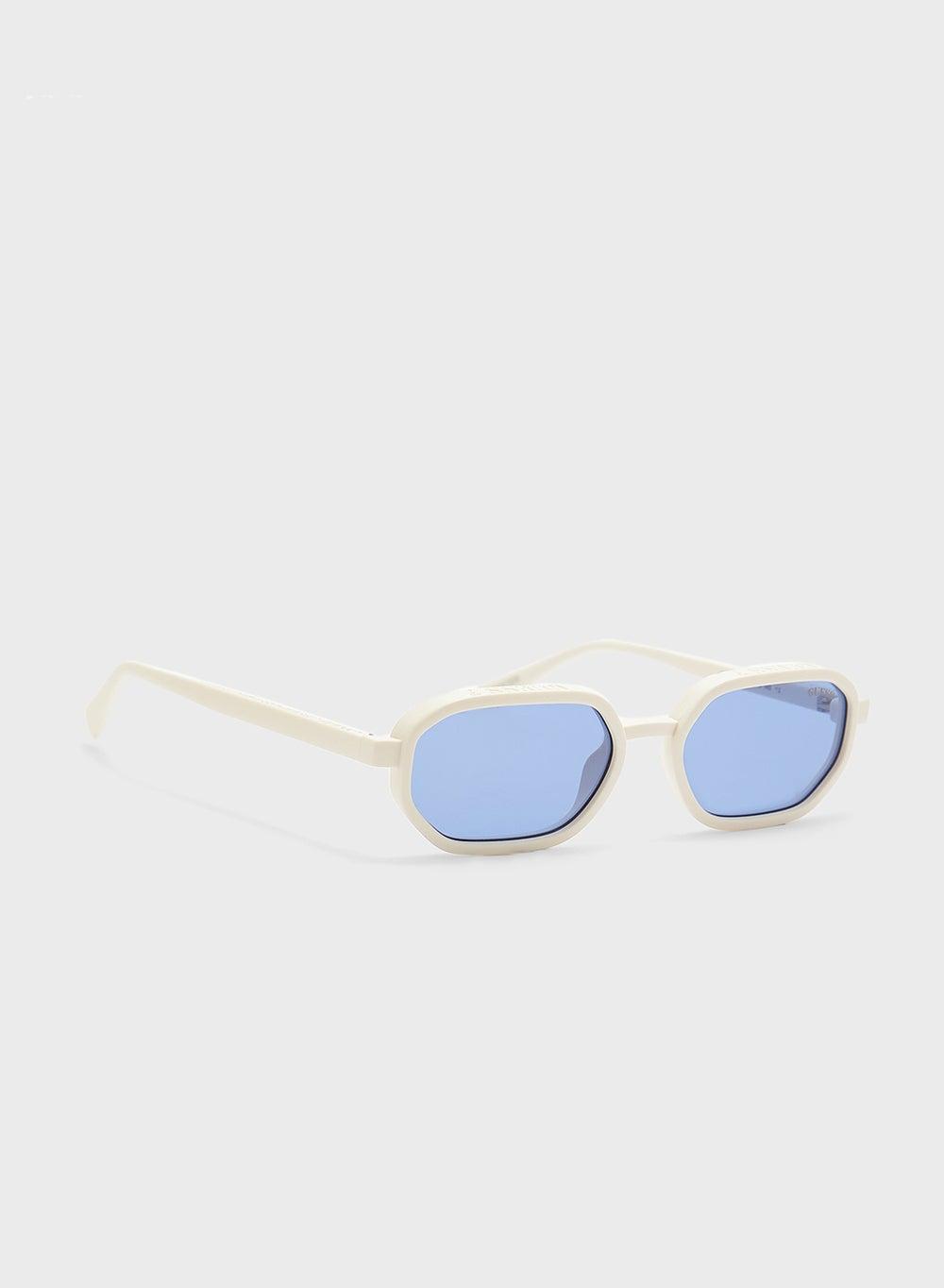 GUESS Gu0023321V53 Shape Sunglasses - Bold Luxury for Men - Image 1
