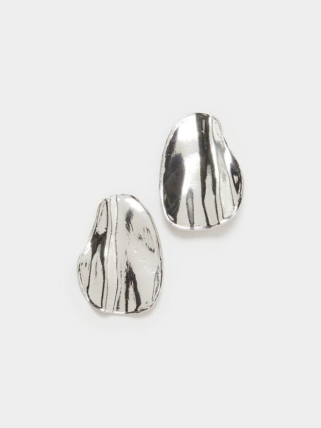 Elegant Styli Casual Stud Earrings for Women - Image 1