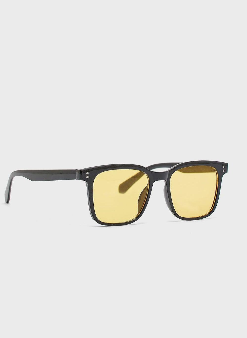 Seventy Five Wayfarer Sunglasses: Timeless Style for Men - Image 1