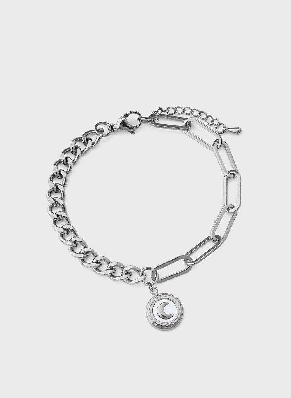 Staurtz Crescent Moon Bracelet - Elegance for Every Occasion - Image 1