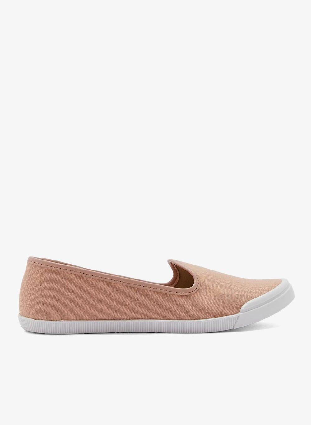 Elegant Everyday Pink Flat Shoes for Sophisticated Women - Image 1