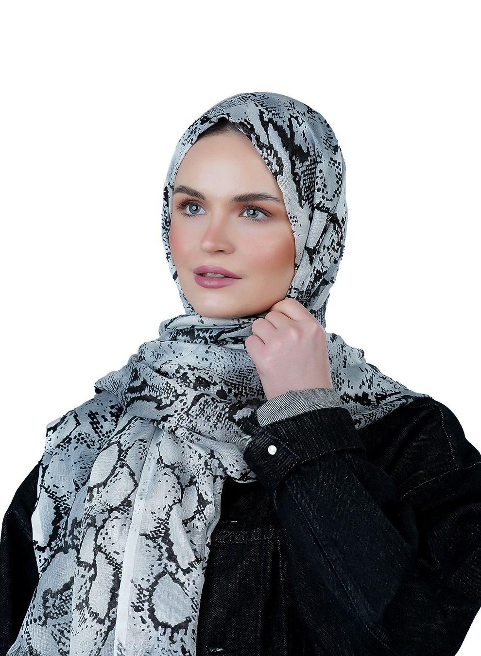 AMICA Natural Fiber Hijab - Abstract Print in Soft Grey - Image 1