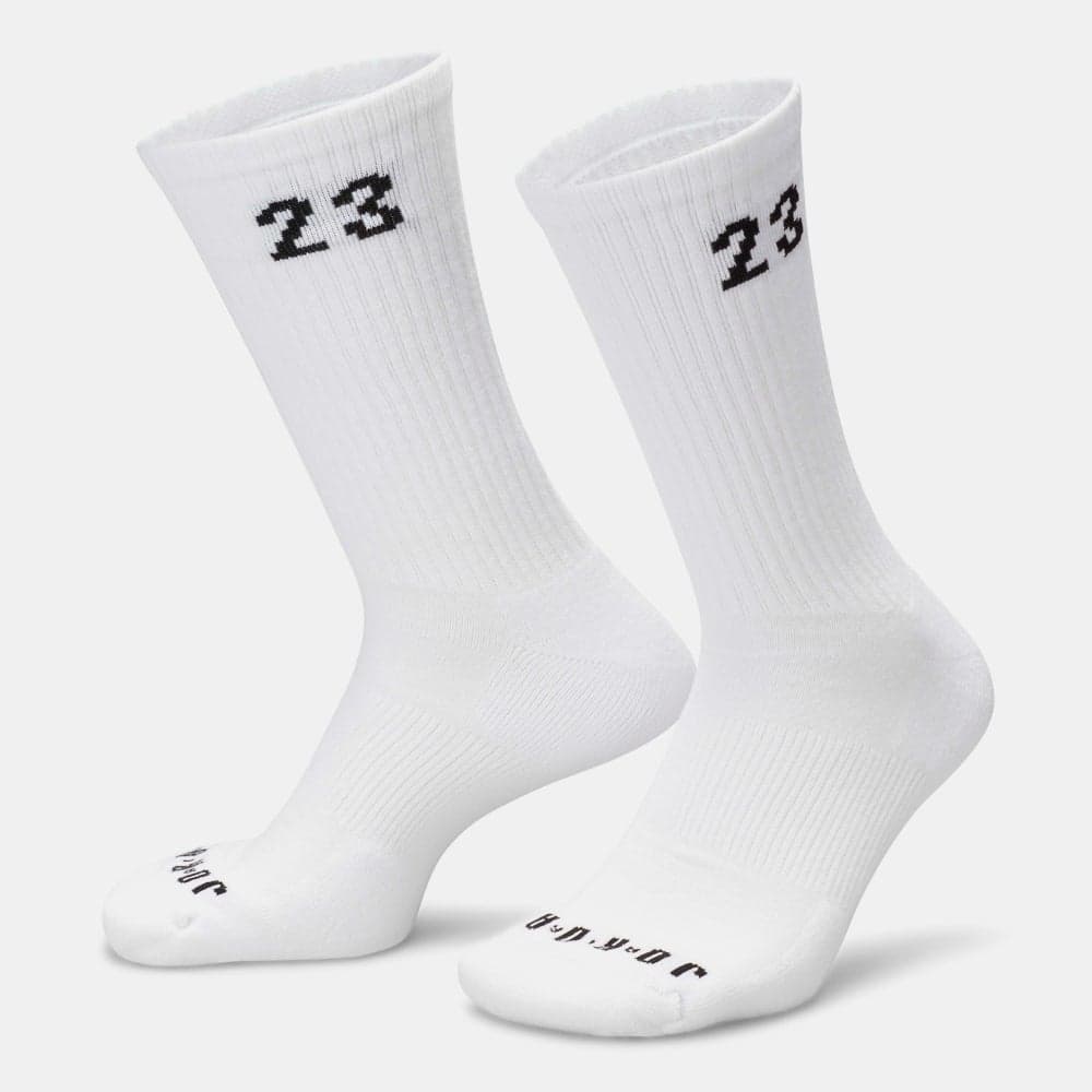 Jordan Essentials Crew Socks 3-Pack: Stylish Comfort - Image 1