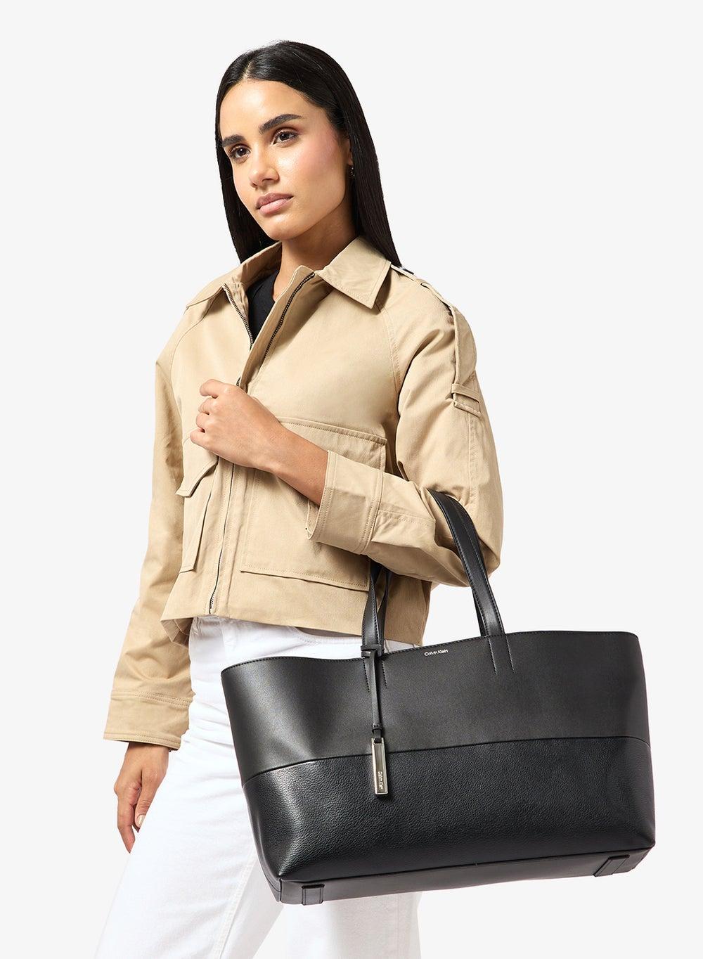 CALVIN KLEIN Elegant Medium Shopper for Women - Image 1