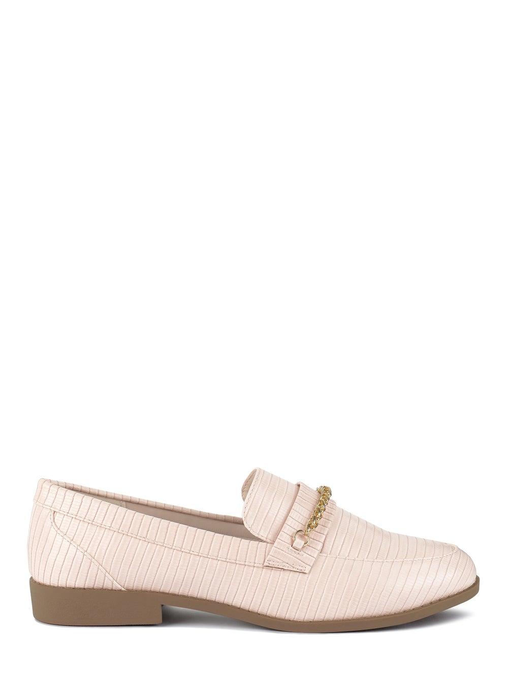 Sh2902 Nude Elegance: Golden Chain Low Block Loafers - Image 1