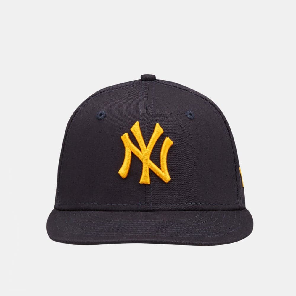 NEW ERA MLB League Essential NY Yankees 59FIFTY Cap - Image 1