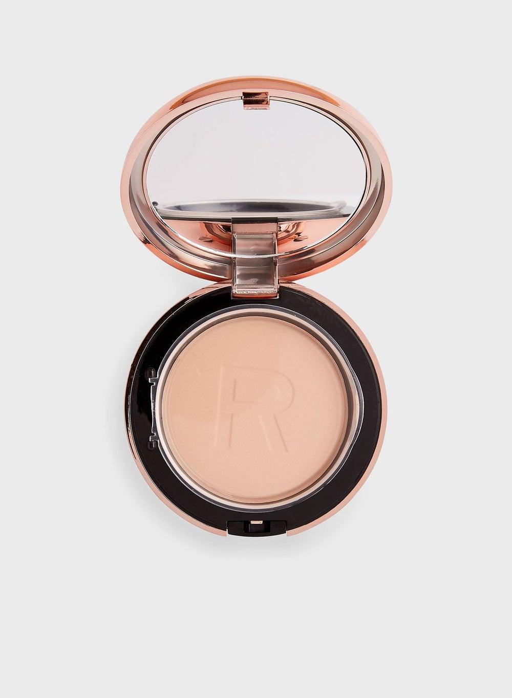Revolution Conceal & Define P8 - Silky Powder Foundation - Image 1