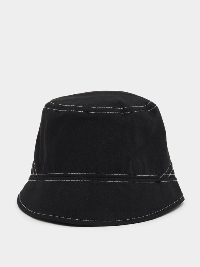 Chic Styli Women's Contrast Stitch Bucket Hat - Image 1