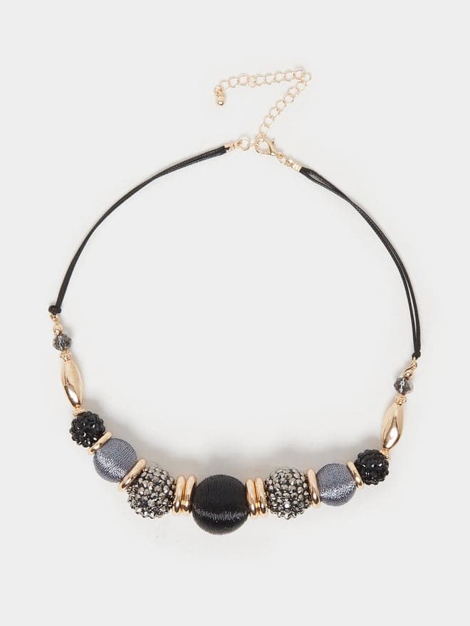 Styli Chic Beaded Necklace - Elegant Accessory for Women - Image 1