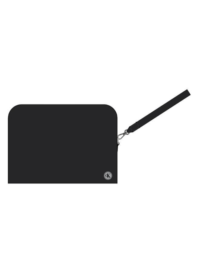Calvin Klein Jeans Essential Logo Toiletry Bag for Men - Image 1