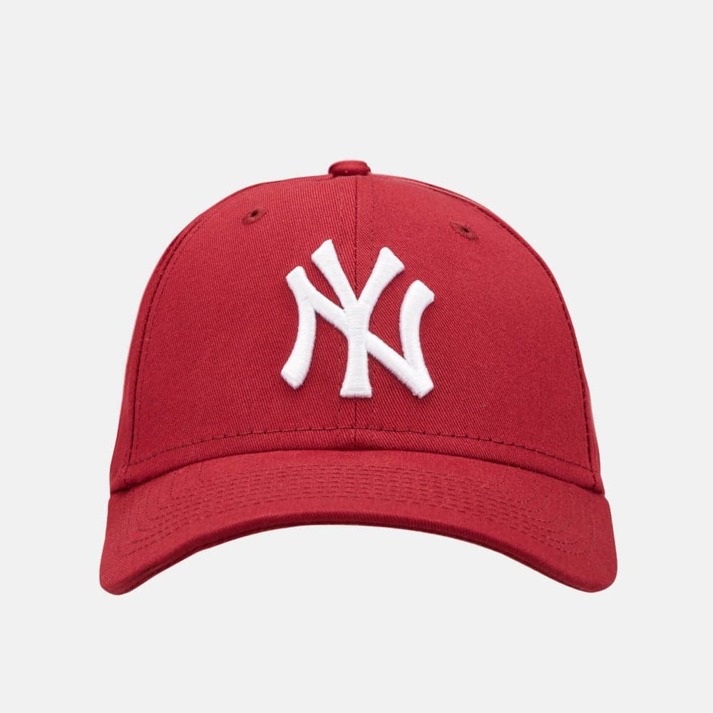 Elegant MLB New York Yankees 9FORTY Men's Cap - Image 1