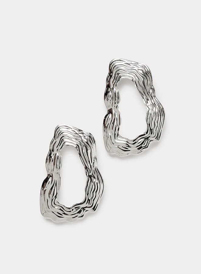Styli Textured Curved Earrings - Elegant Women's Accessory - Image 1