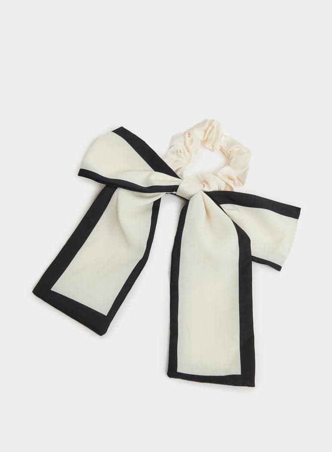 Elegant Cream Styli Ribbon Hair Tie for Flawless Style - Image 1