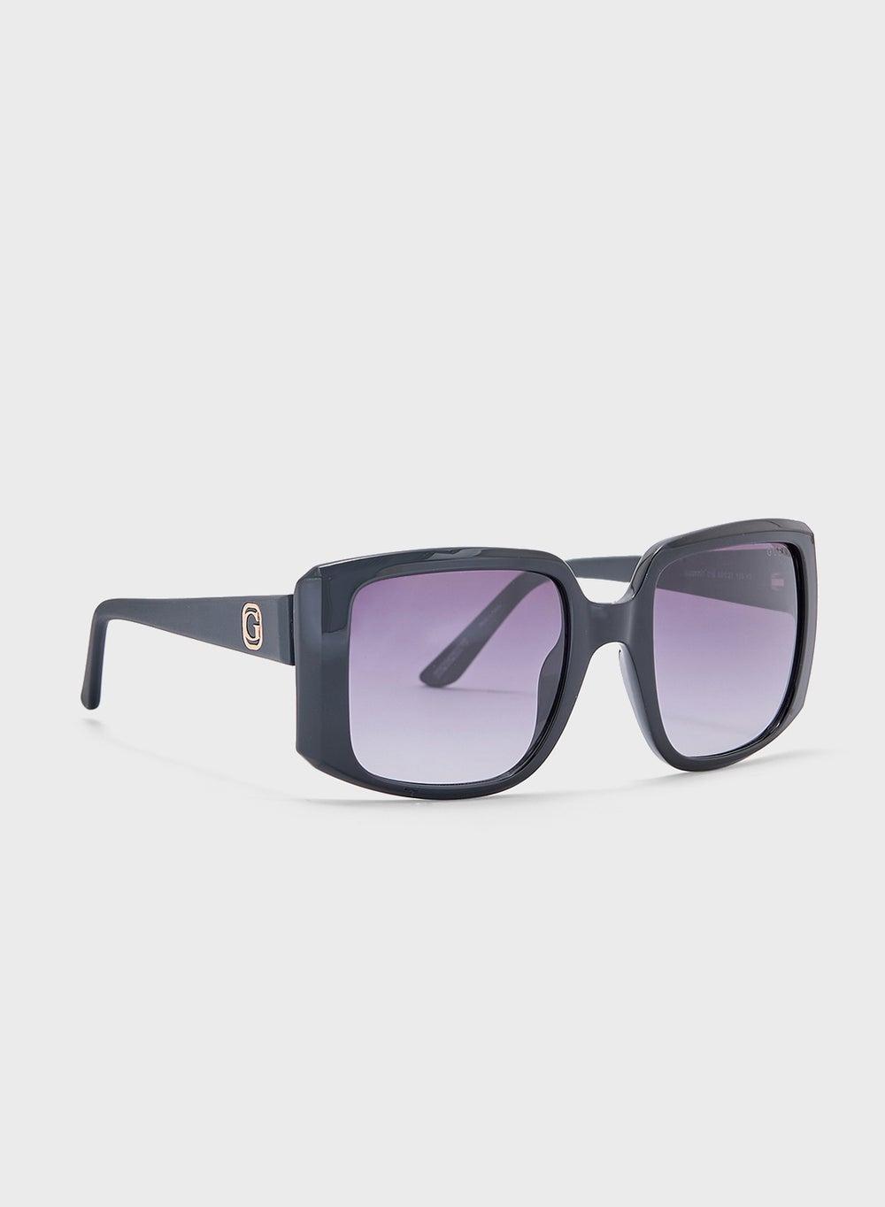 GUESS Women's Oversized Square Flat Sunglasses - Image 1