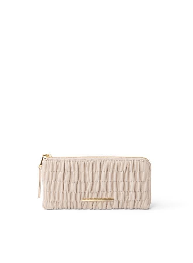 Calvin Klein Elegance: Chic Long Zip Wallet for Women - Image 1