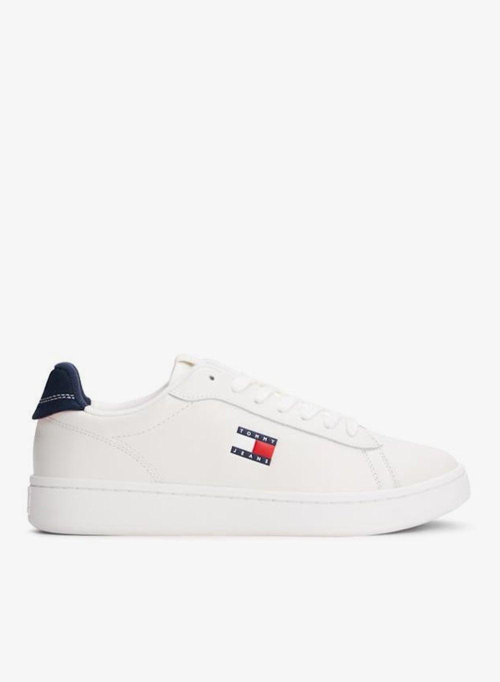 Archive Court En0En028150G1: Chic White Low-Top Sneakers - Image 1