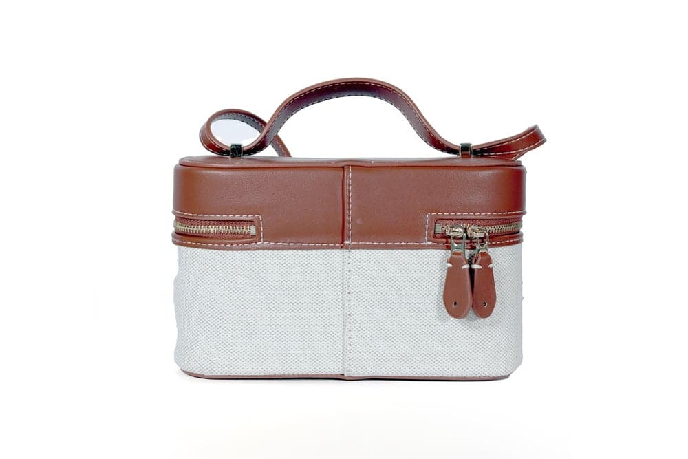 Cuple Chic Textured Rectangular Handbag for Women - Image 1