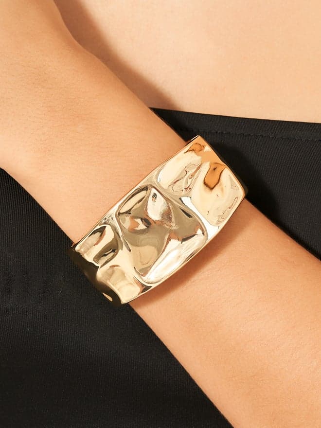 Styli Radiant Metallic Thick Cuff Bracelet for Her - Image 1