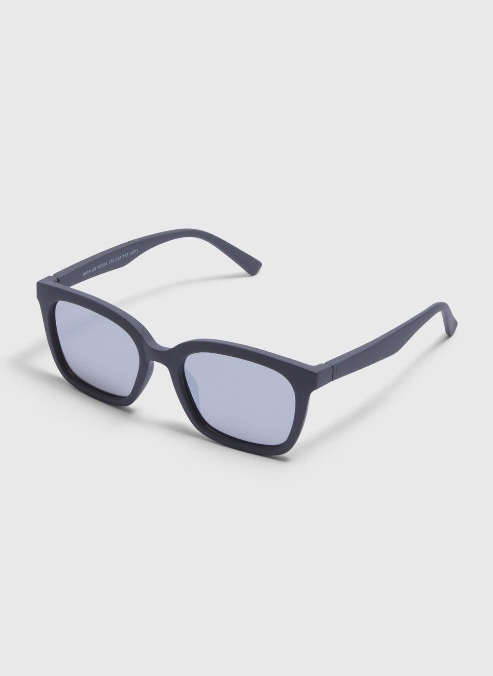Matalan Grey Lime Wayfarer Sunglasses: Classic Meets Bold - Image 1