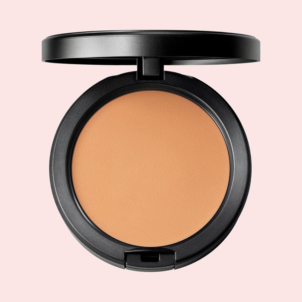 Silky Studio Fix Powder Plus Foundation NW35 - Matte Finish - Image 1