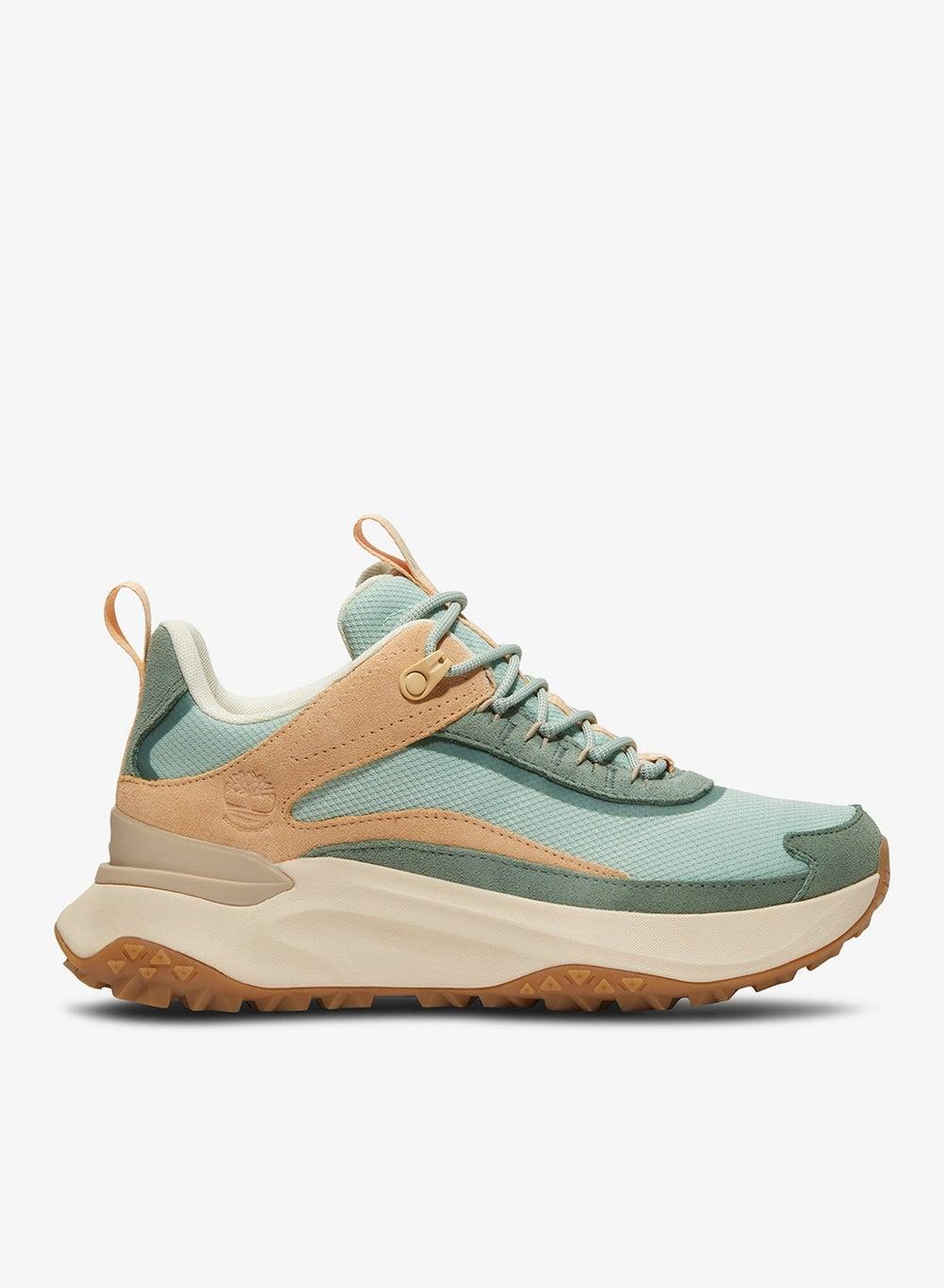Elegant Women's Motion Access Low WP Sneakers - Image 1
